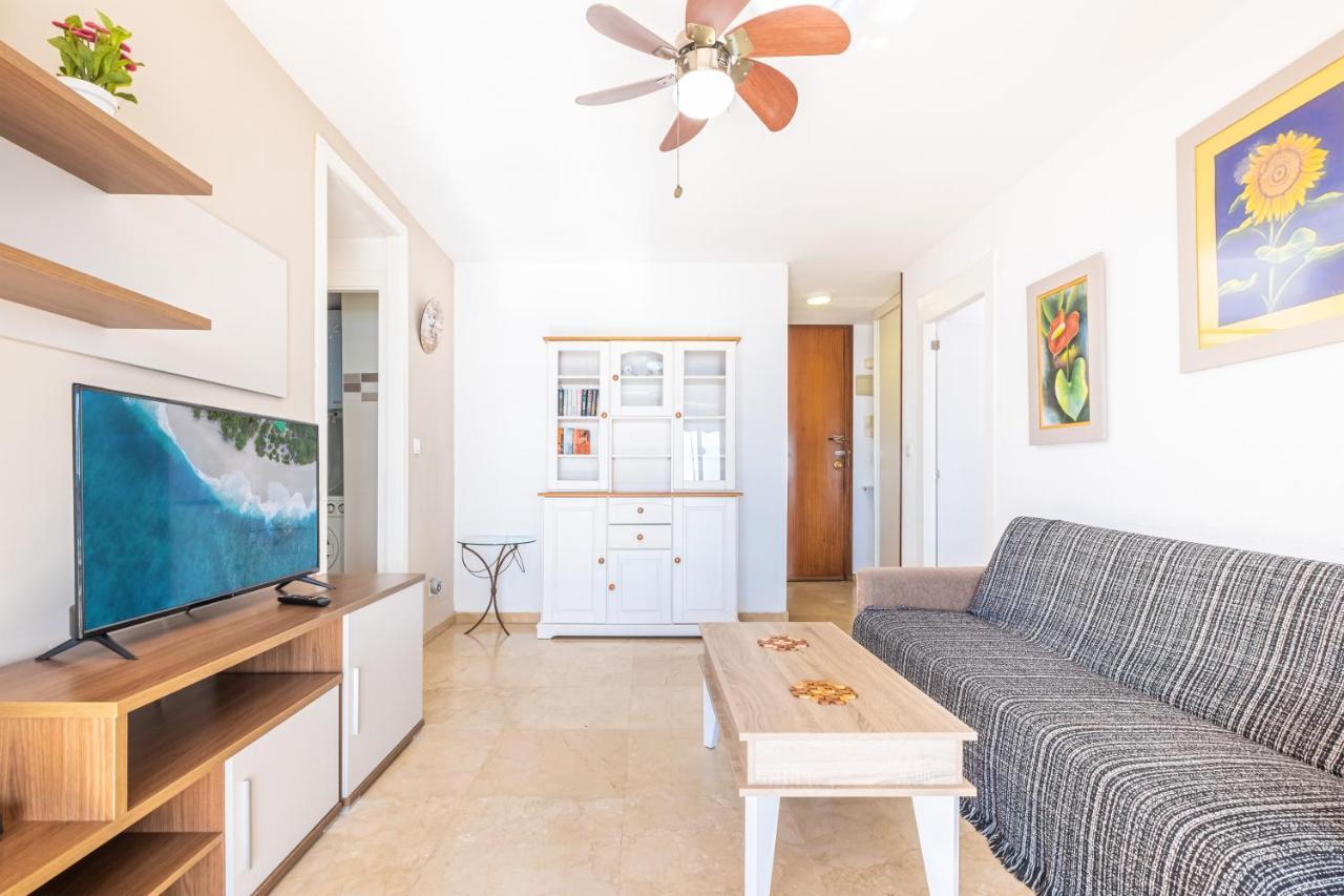 Arenas 1-c Levante Apartment